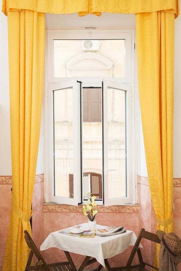 Bed and Breakfast Obelus Рим Екстер'єр фото